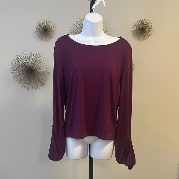 Elegant Plum Women's Top - Picture 1 of 4